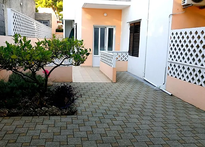 Apartments Ivan