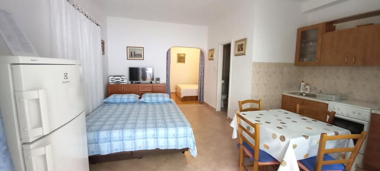 Ivan Apartment *