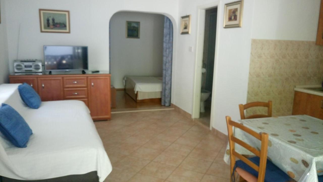 Ivan Apartment *